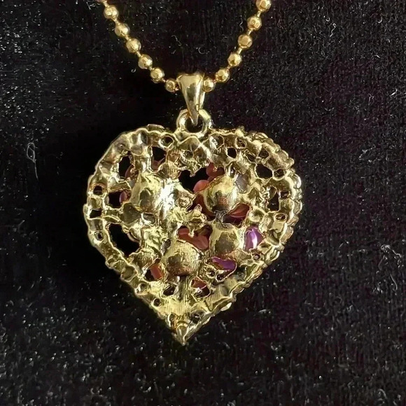 Lauren-Spencer Heart Shaped Rose Necklace - Picture 6 of 8